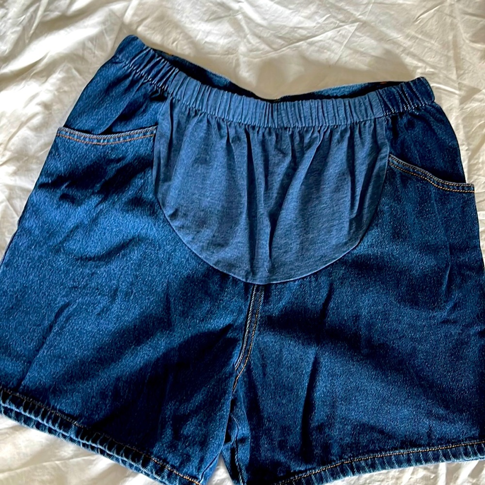 Planet Motherhood jean shorts 3” inseam, medium blue, M, great condition